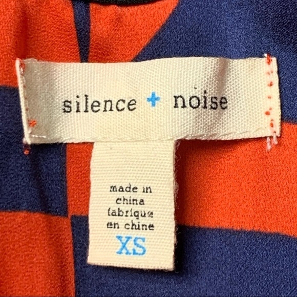 Anthropologie | Silence + Noise | Size XS | Red/Navy Sleeveless Geometric Dress - Picture 10 of 12